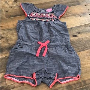 BOGO 🥳Isaac Mizrahi denim romper